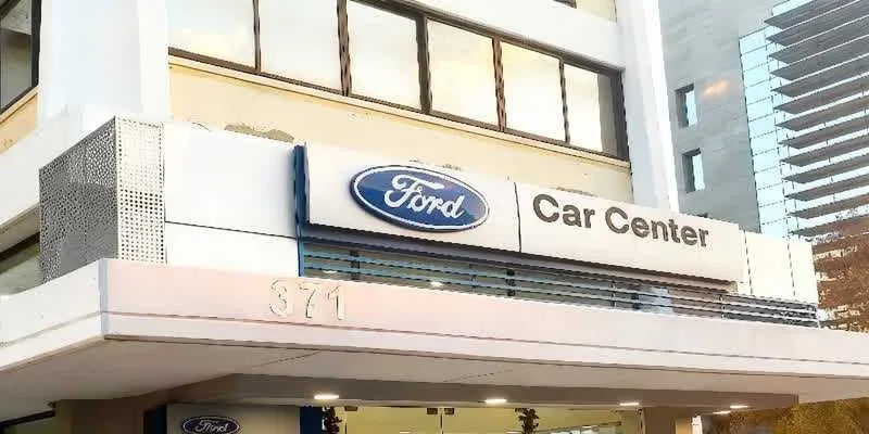 The building's entrance and frontage.