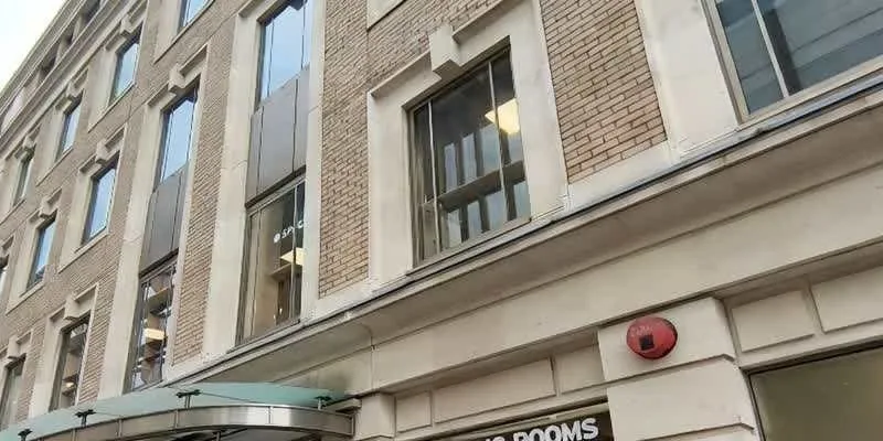The building's entrance and frontage.