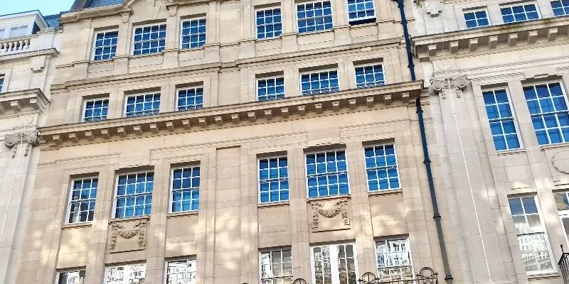 The building's entrance and frontage.
