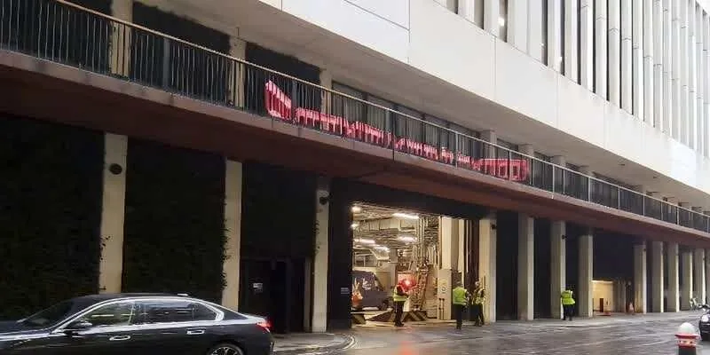 The building's entrance and frontage.
