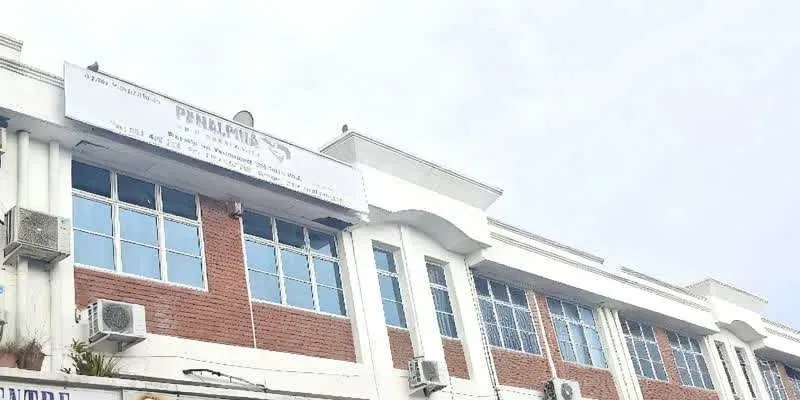 大楼的入口和正面。