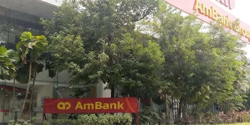大楼的入口和正面。