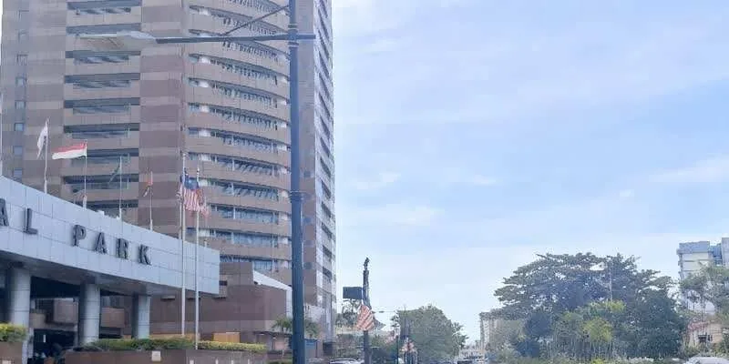大楼的入口和正面。