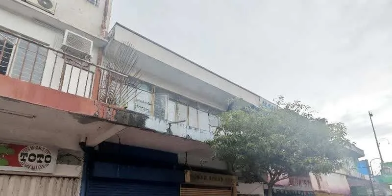 大楼的入口和正面。