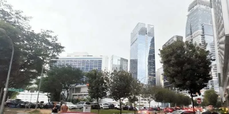 大楼的入口和正面。