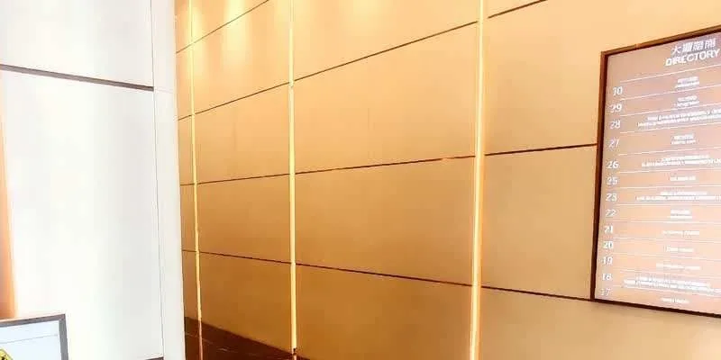 大楼内部。
