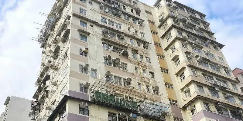 大楼的入口和正面。