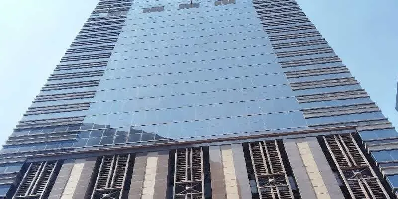 大楼内部。