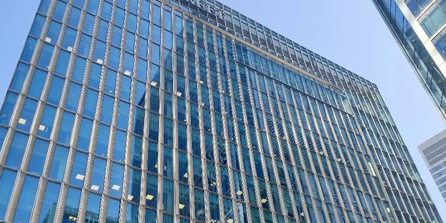 金丝雀码头 20 Churchill Place 的塔楼。