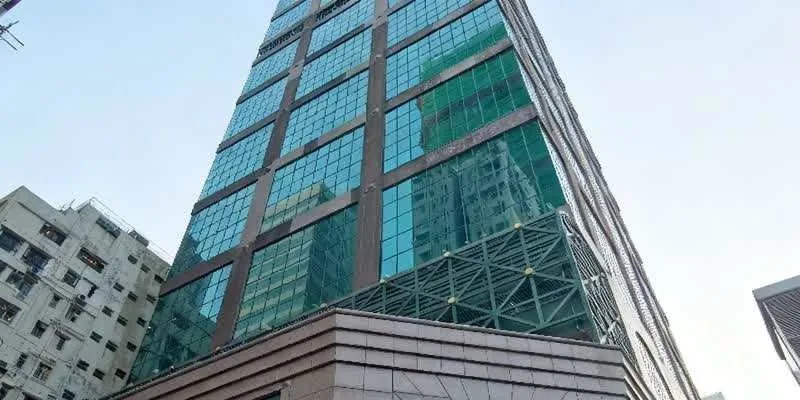 大楼的入口和正面。