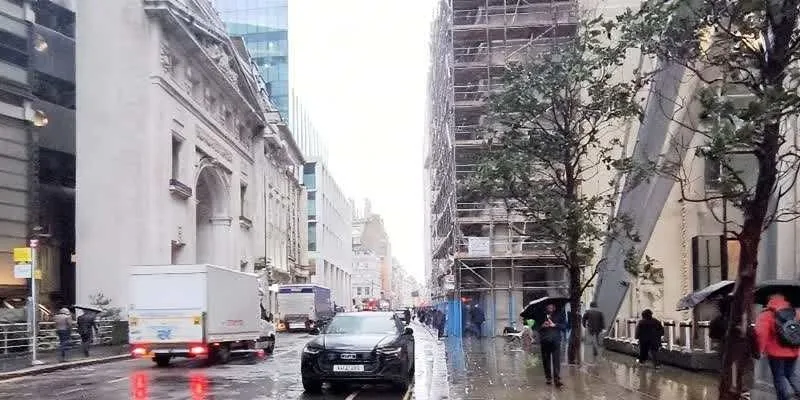 大樓的入口和正面。