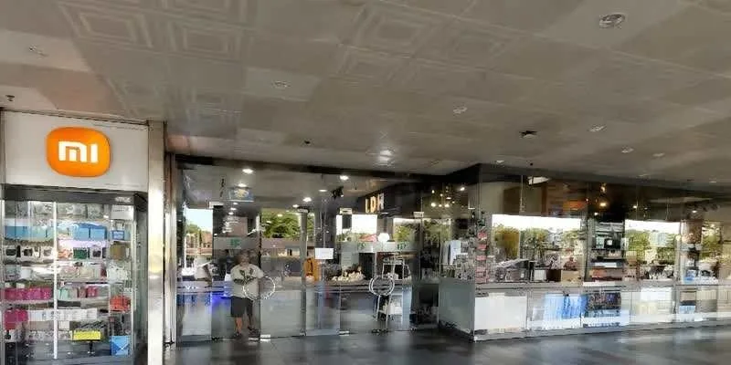 大樓的入口和正面。