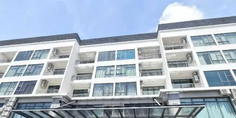 大樓的入口和正面。