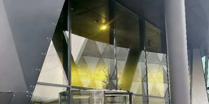 大樓內部。