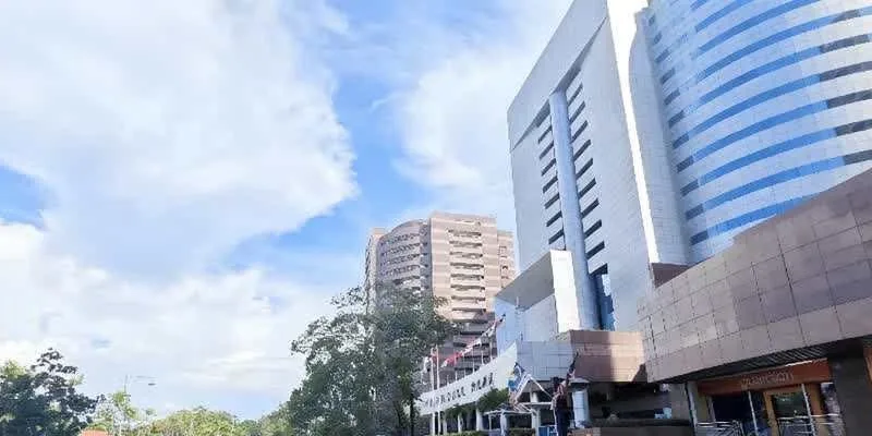 大樓的入口和正面。