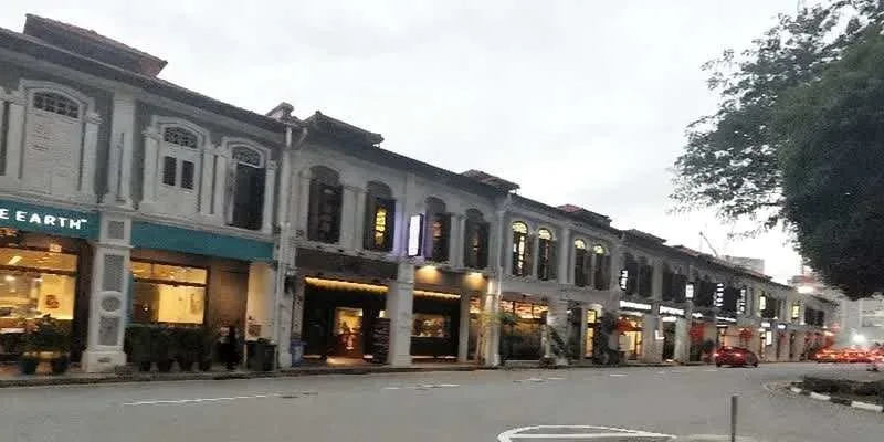 大樓的入口和正面。
