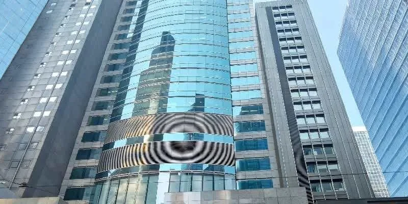 大樓的入口和正面。